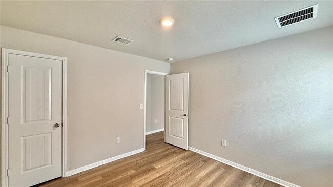 Building Photo - 521 Otto Ave
