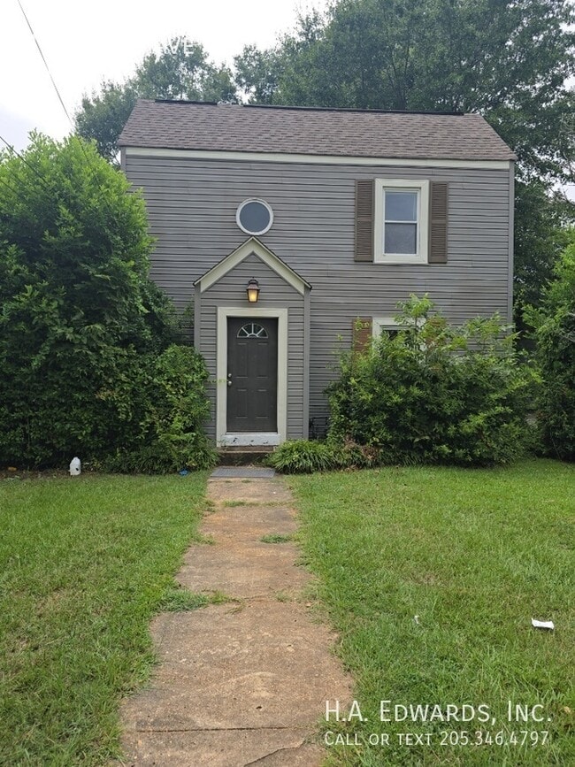 Building Photo - 1620 2nd Ave