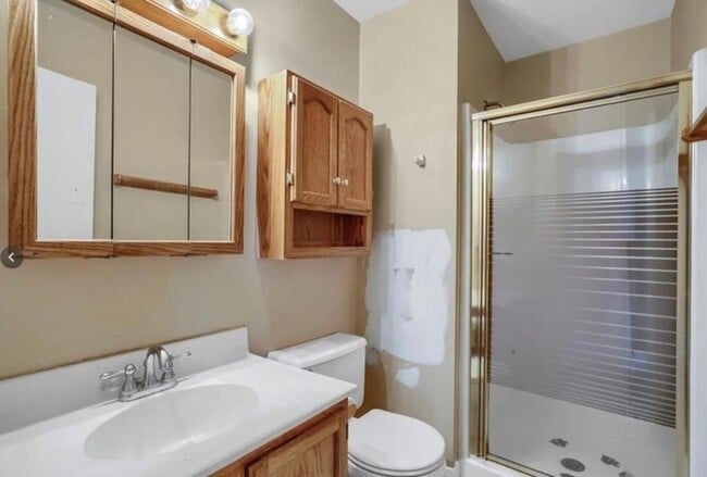 Building Photo - 3404 Whispering Hls