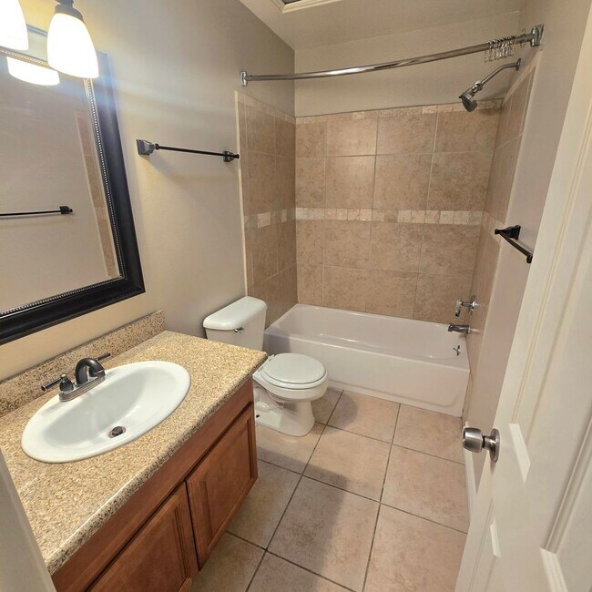 Building Photo - 2 bedroom with GARAGE in the HEART of Westlake Village!