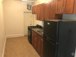 Building Photo - bedroom in Boston MA 02135