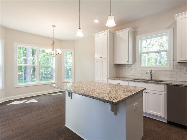 Building Photo - 104 White Ash Ln