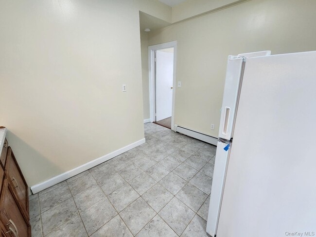 Building Photo - 148 N Pascack Rd