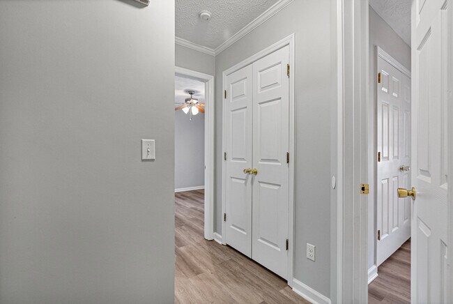 Building Photo - 6858 St Julian Way