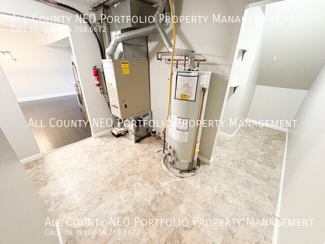 Building Photo - 4601 Paxton Dr S