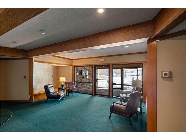 Building Photo - 7200 Cahill Rd