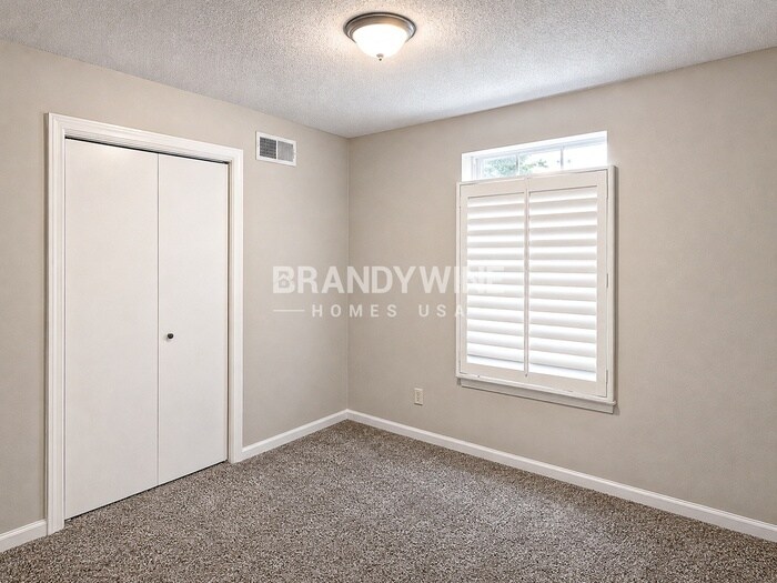 Building Photo - 1313 Mullins Station Rd