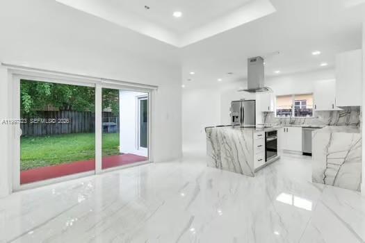 Building Photo - 4127 NE 30th St