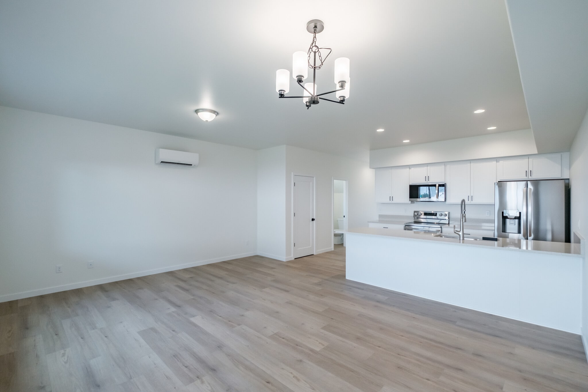 Building Photo - 400 Wagon Wheel Dr