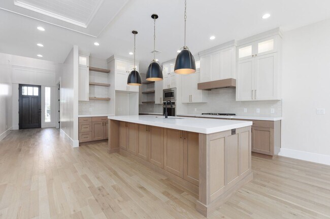 Building Photo - 2926 Naboo Ln