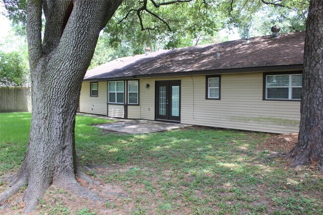 Building Photo - 10301 Ivyridge Rd