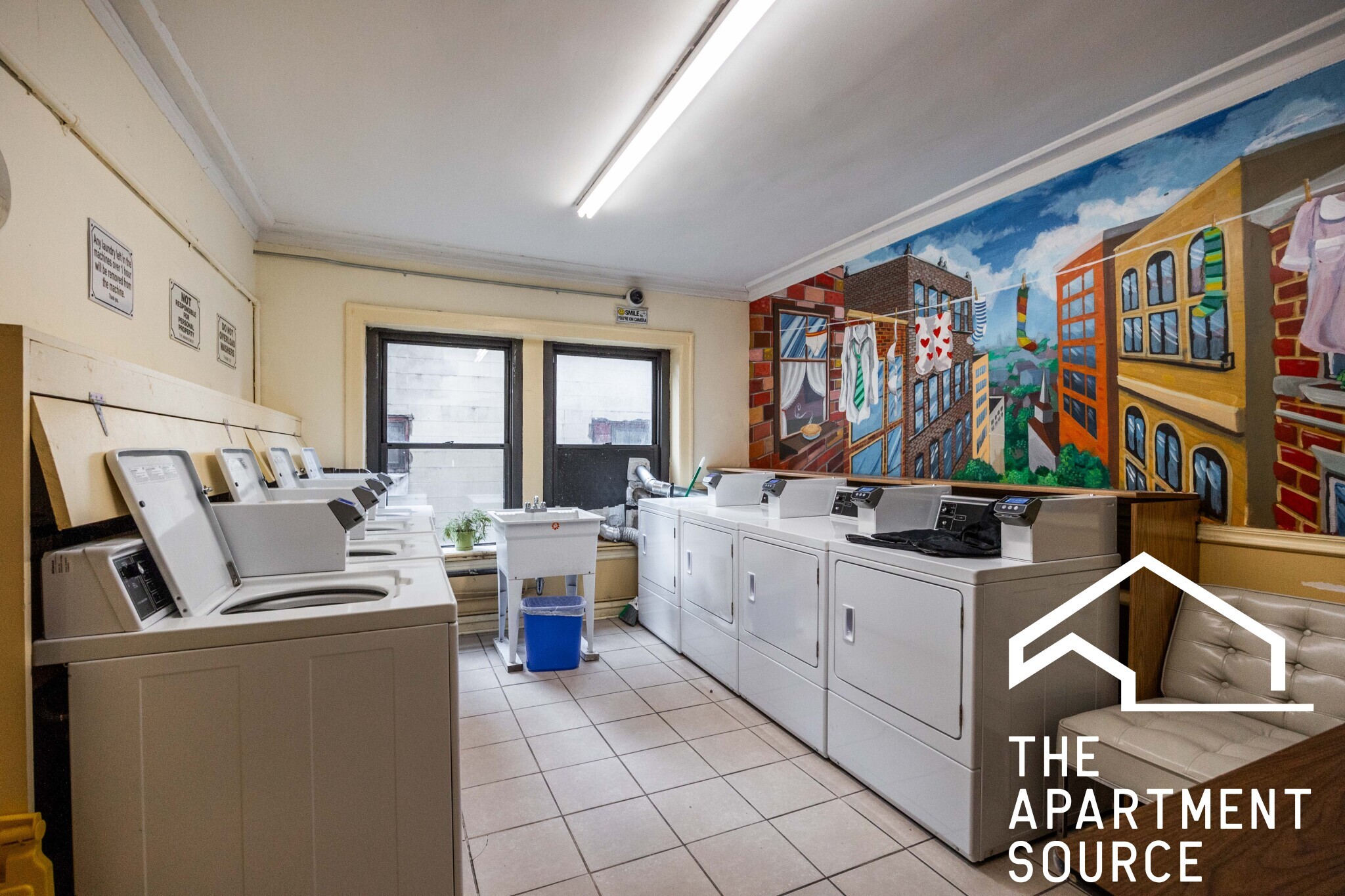 Building Photo - 1154 N Dearborn St