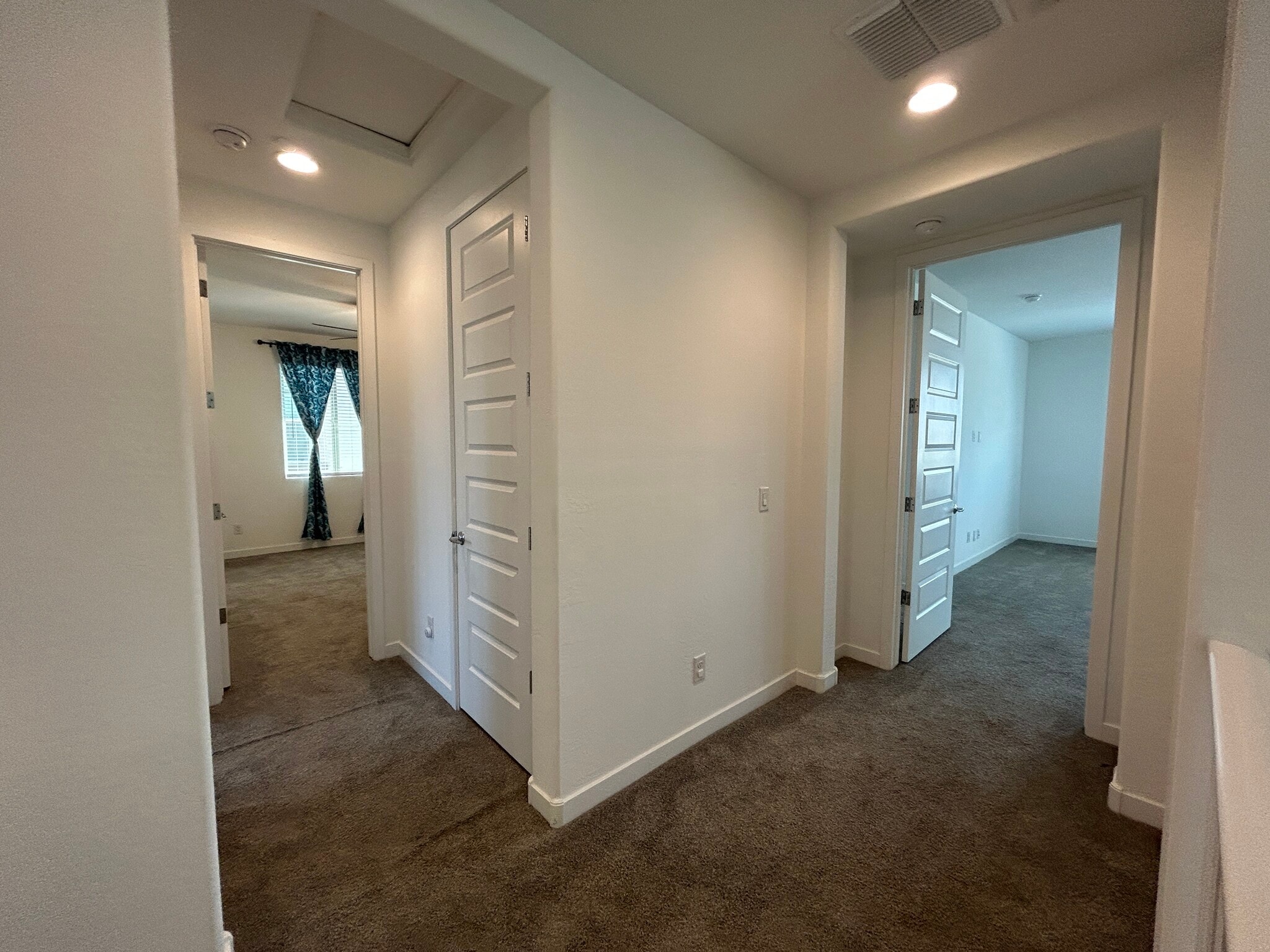 Building Photo - 4056 S Portland Ave