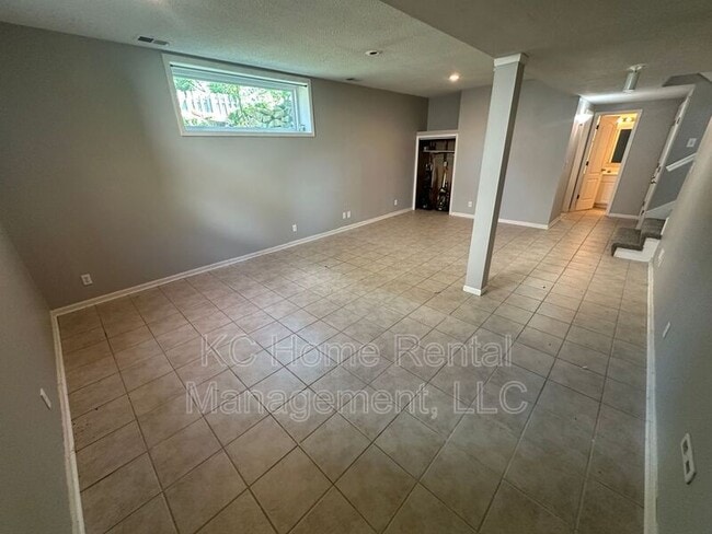 Building Photo - 15137 W 132nd St