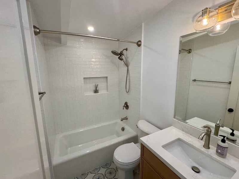 Building Photo - 110 Paseo De La Concha