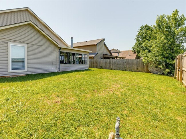 Building Photo - 813 Lapwing Rd