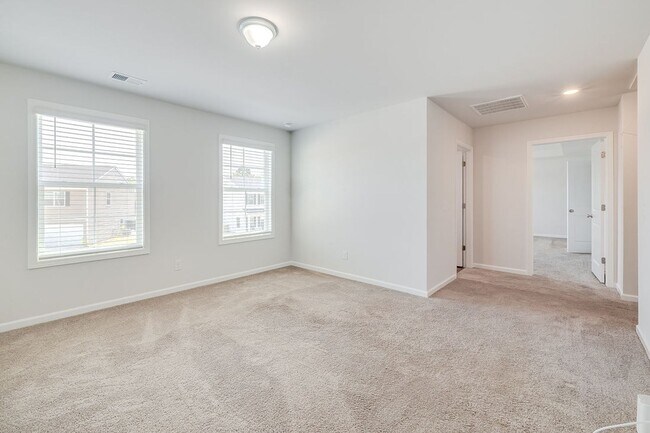 Building Photo - 124 Jennie Dr