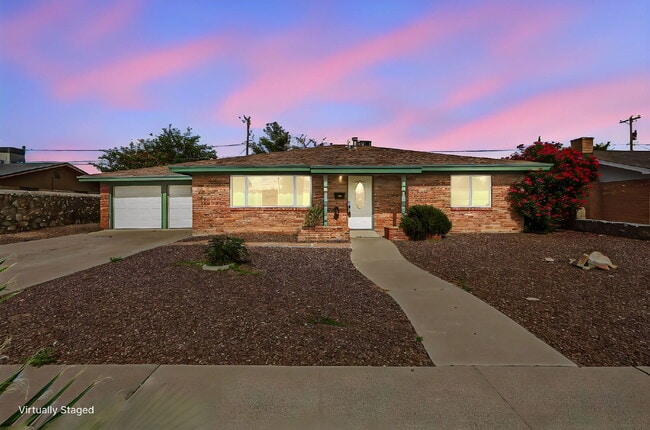 Building Photo - 3-Bedroom Home on Wedgewood Drive fully landscaped