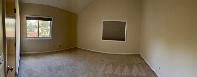Guest bedroom - 237 Captain Eames Cir