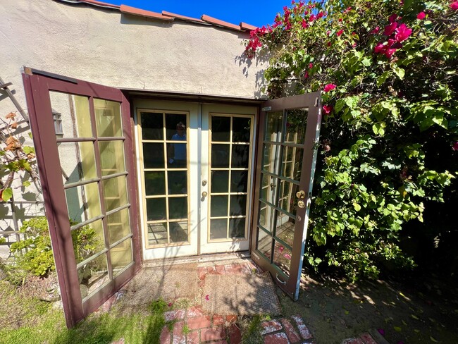 GARAGE FRENCE DOORS - 2441 10th St