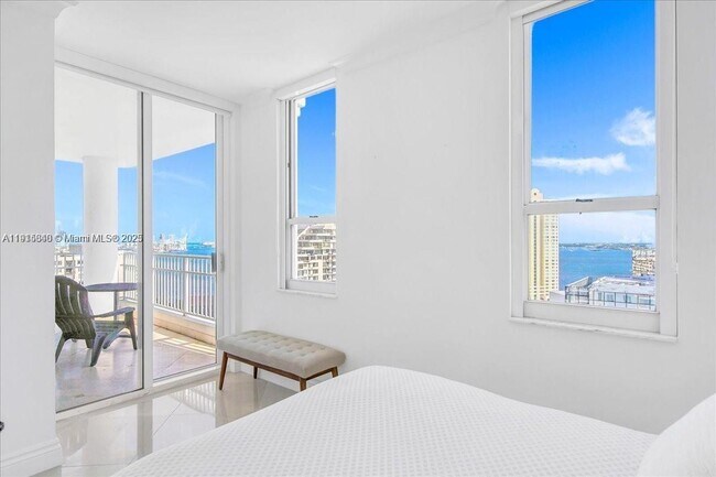 Building Photo - 701 Brickell Key Blvd