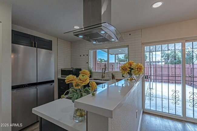 Building Photo - 4662 W Krall St