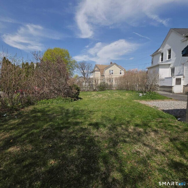 Building Photo - 124 Geddes Terrace