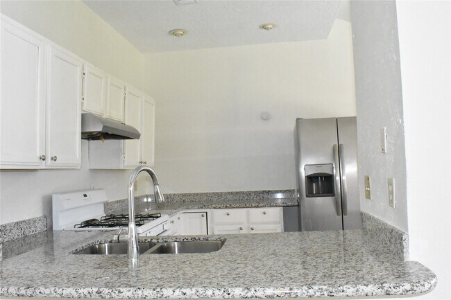 Building Photo - 7215 Caracas Dr