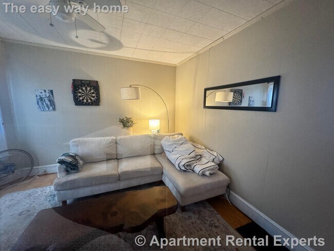 Building Photo - 377 Highland Ave