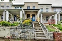 Building Photo - 1749 L St NE