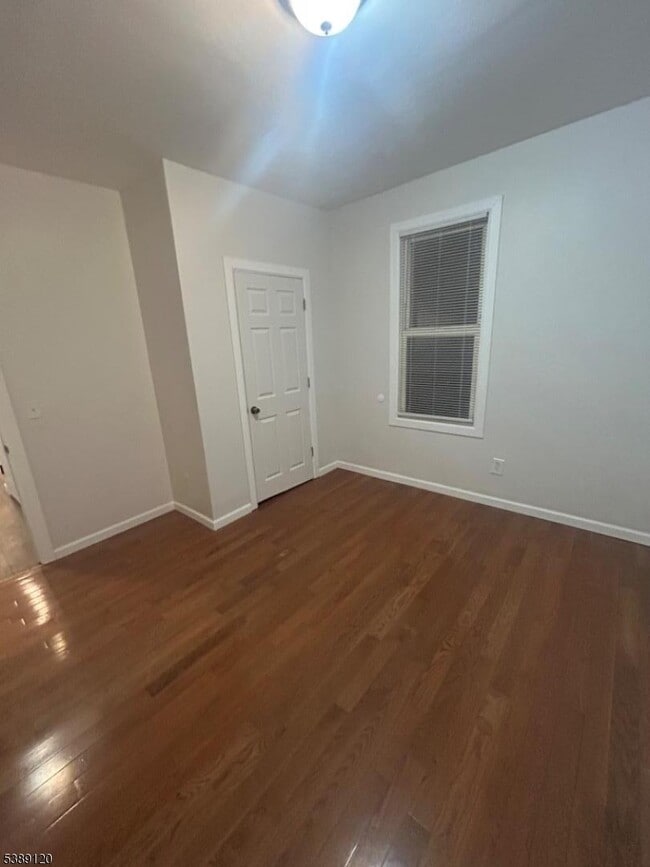 Building Photo - 191 Brookdale Ave