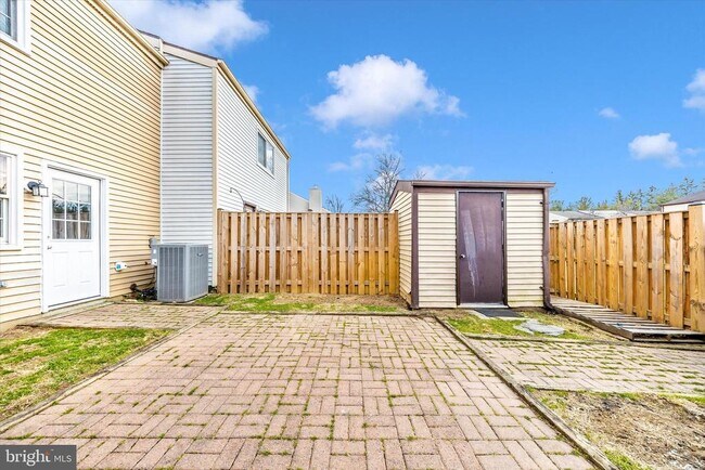 Building Photo - 103 Savannah Ct