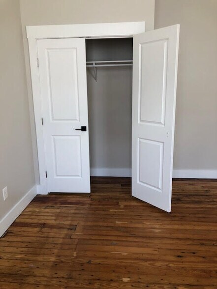 First Floor Unit - 906 Saratoga St