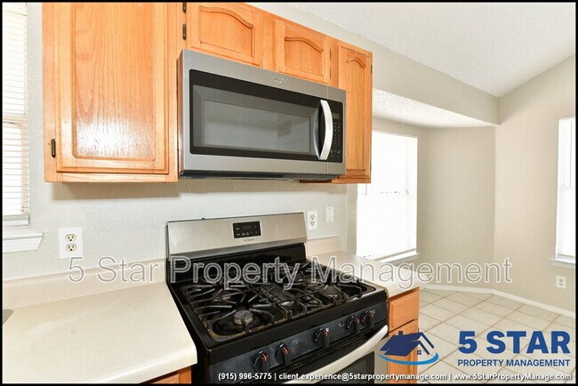 Building Photo - 12257 Robert Dahl Dr