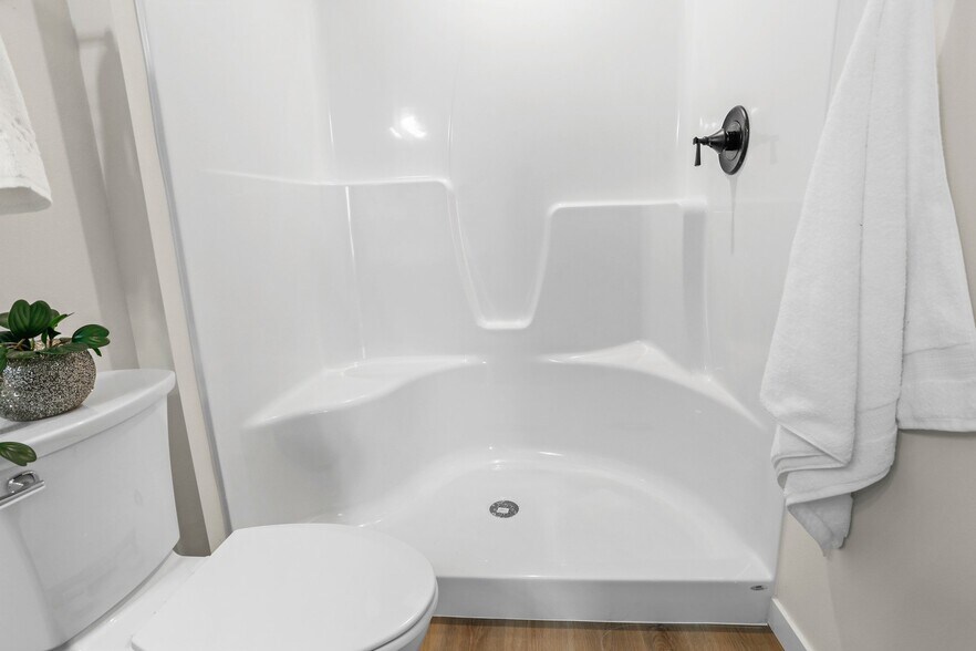 Building Photo - 940 Canter Dr