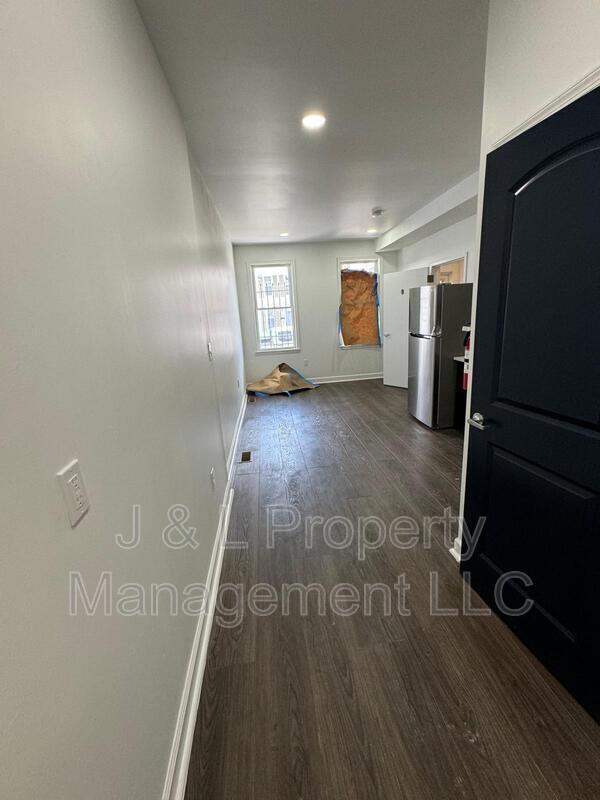 Building Photo - 1602 Cypress St