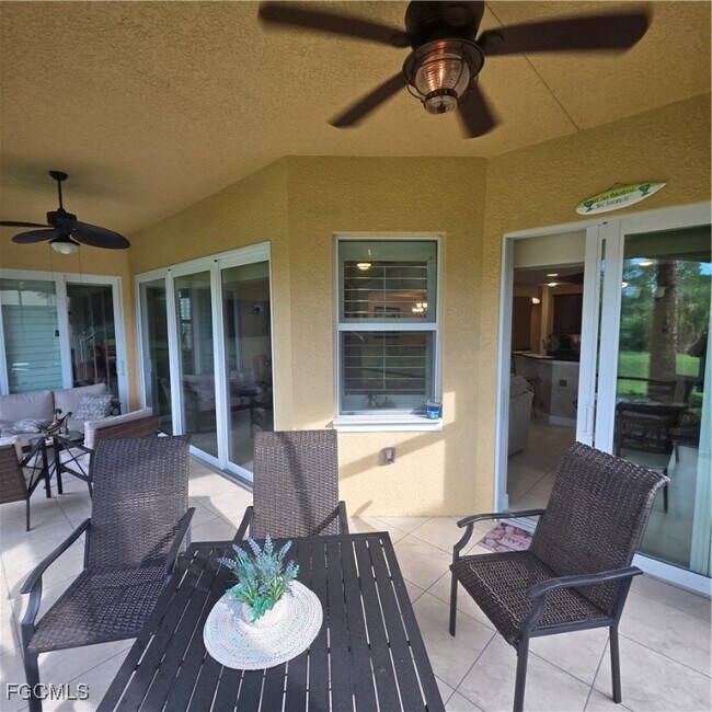 Building Photo - 10637 Pelican Preserve Blvd