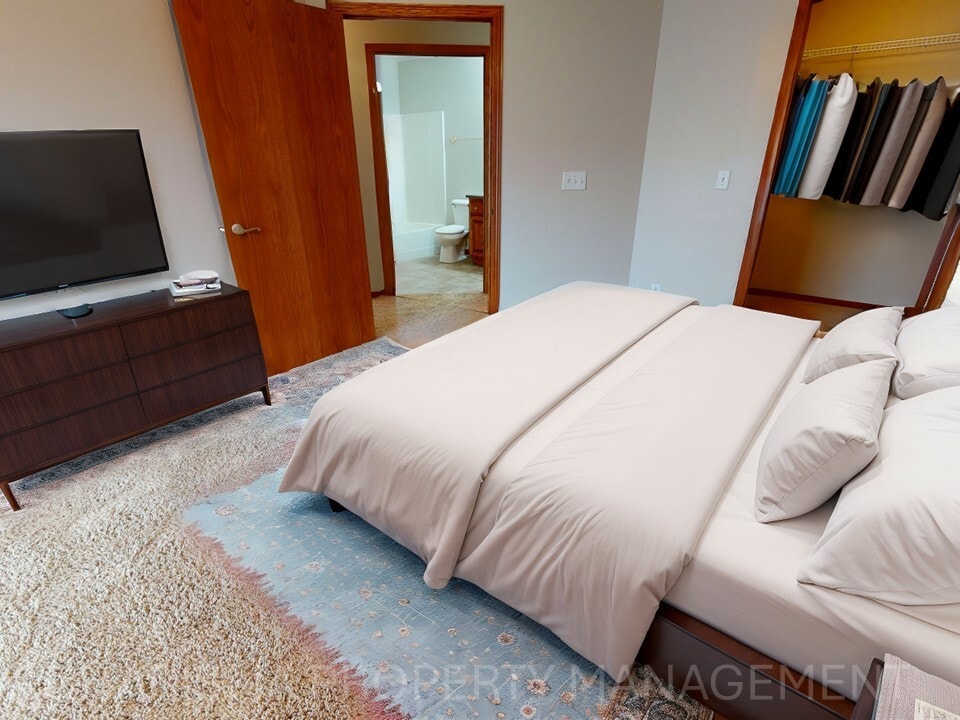 Building Photo - 304 Harvest Trl