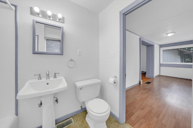 Building Photo - 1309 St Marys Blvd