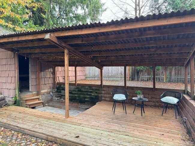 Building Photo - Cozy 3BD/2BTH Lynnwood Rambler for Lease!