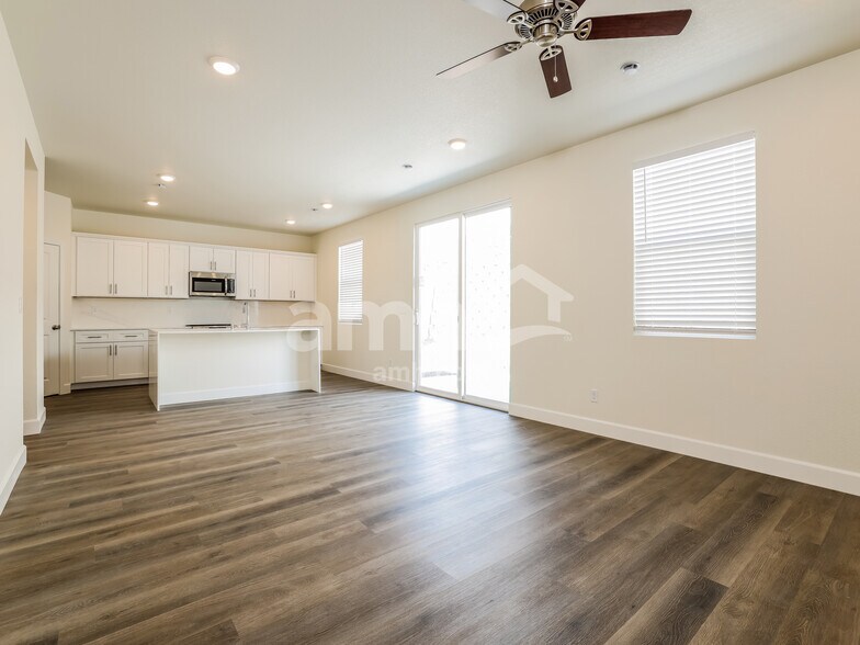 Building Photo - 6439 Intuition Ln