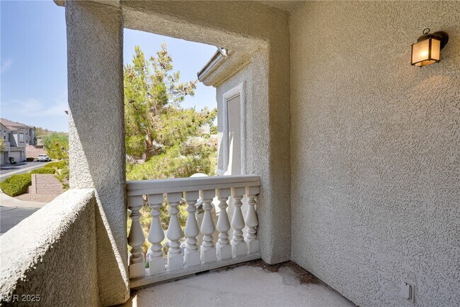 Building Photo - 216 Serenity Crest St