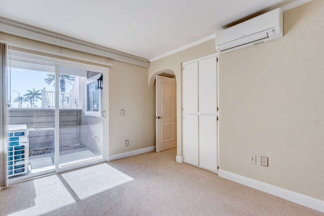 Building Photo - Ocean Views – Beachside Living