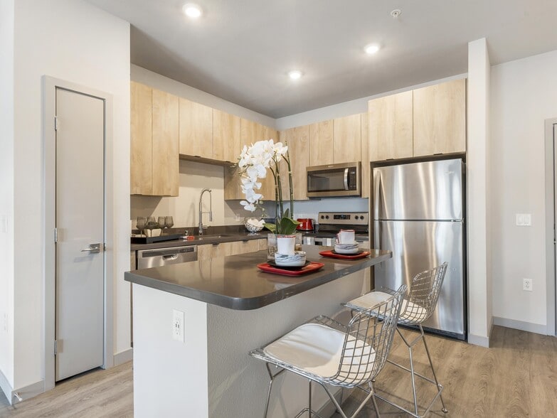 Interior Photo - Viva Summerland
