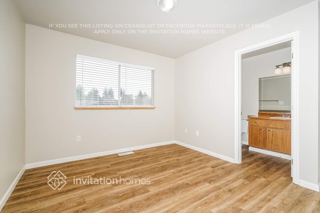 Building Photo - 2945 58th Ave NE
