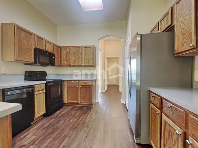 Building Photo - 11525 Jerry Adams Dr