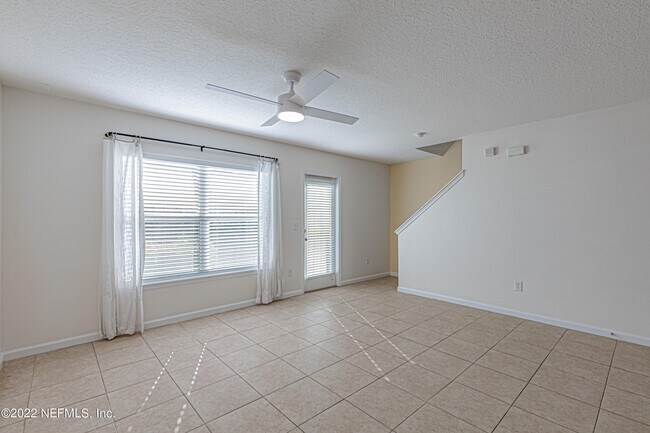 Building Photo - 1500 Calming Water Dr