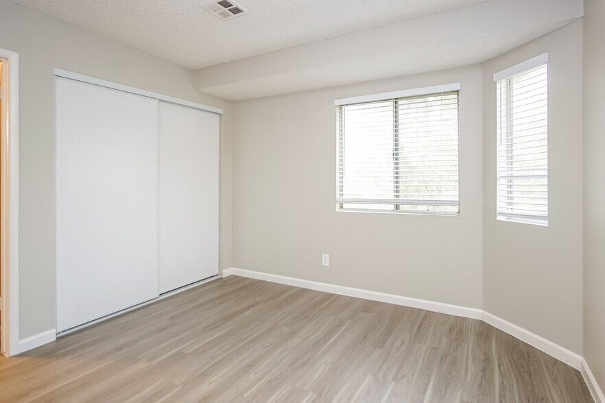 Building Photo - 2811 Cacto Ct