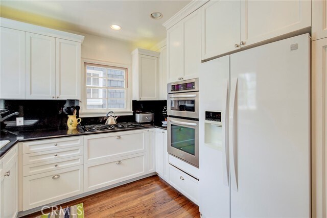 Building Photo - 333 3rd St