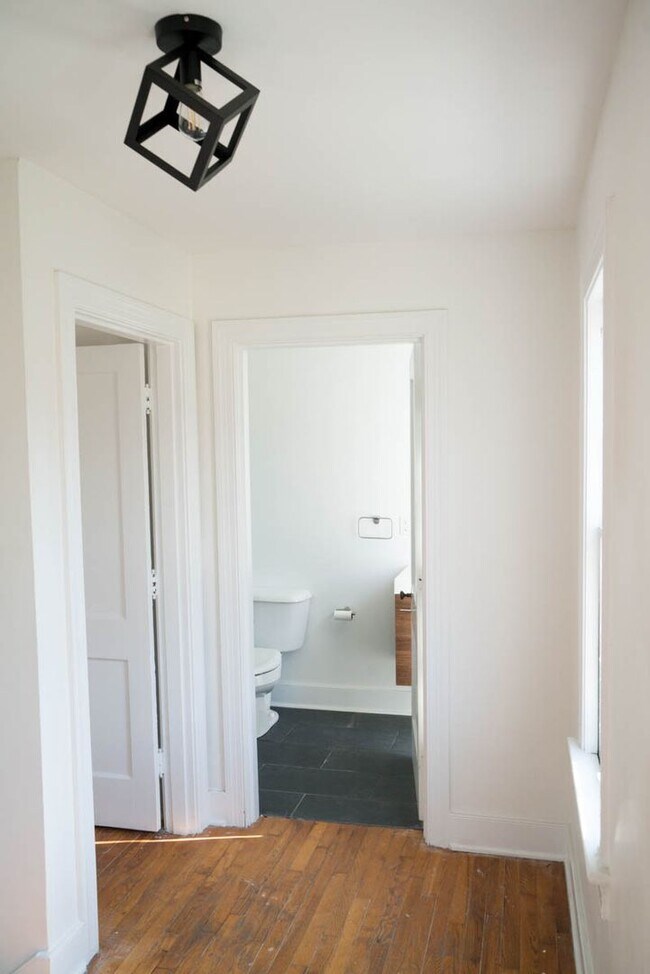 Building Photo - Lovely, Renovated Vintage 3 BR Home! Off-Street Parking, Covered Porch & Patio; Dogs Ok!